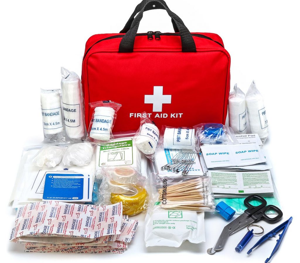 Các loại thuốc và đồ sơ cứu cần thiết