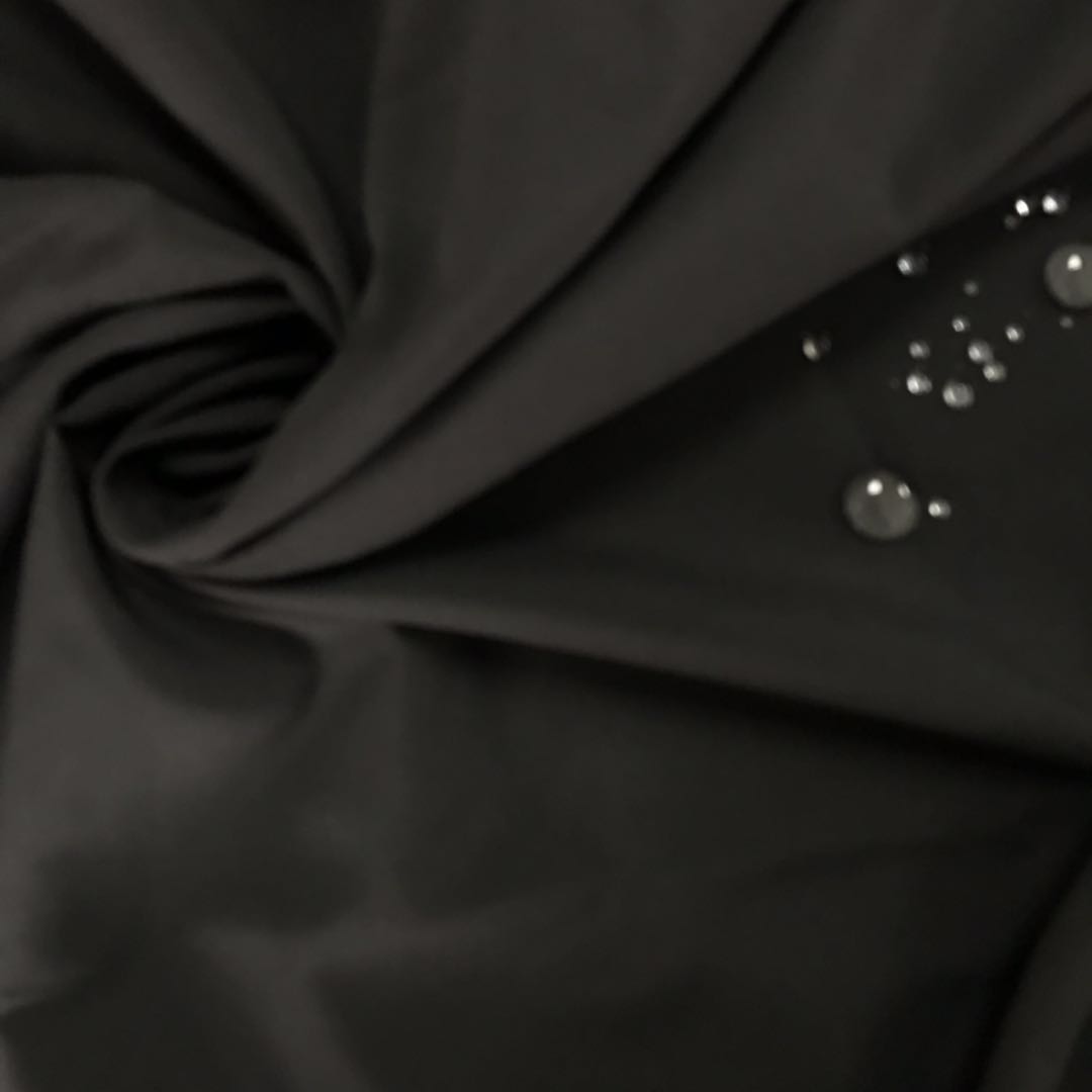 Vải Polyester xử lý DWR